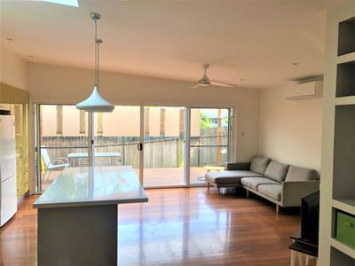 2 / 1A Surf Street, Emerald Beach