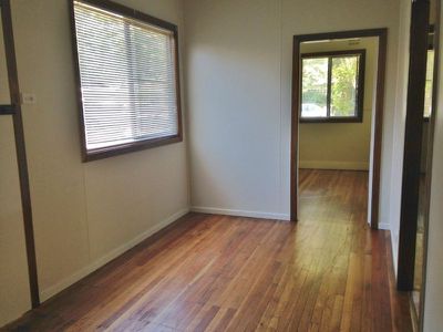 1 / 4 Commonwealth Avenue, Burrill Lake