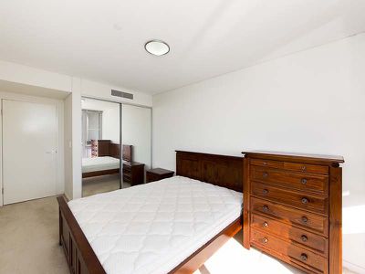 302 / 19 The Circus, Burswood