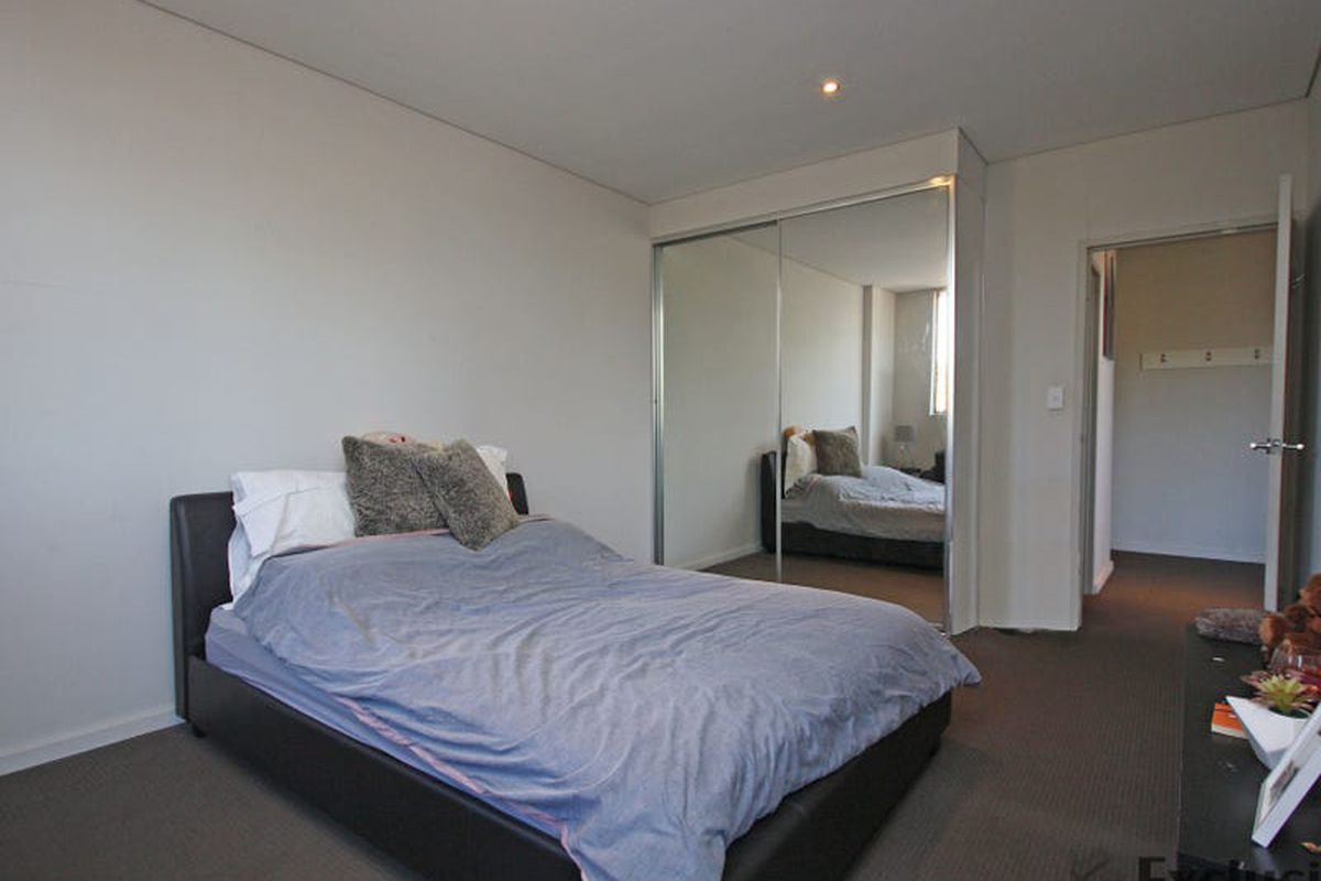 18 / 40-42 Henley Road, Homebush West