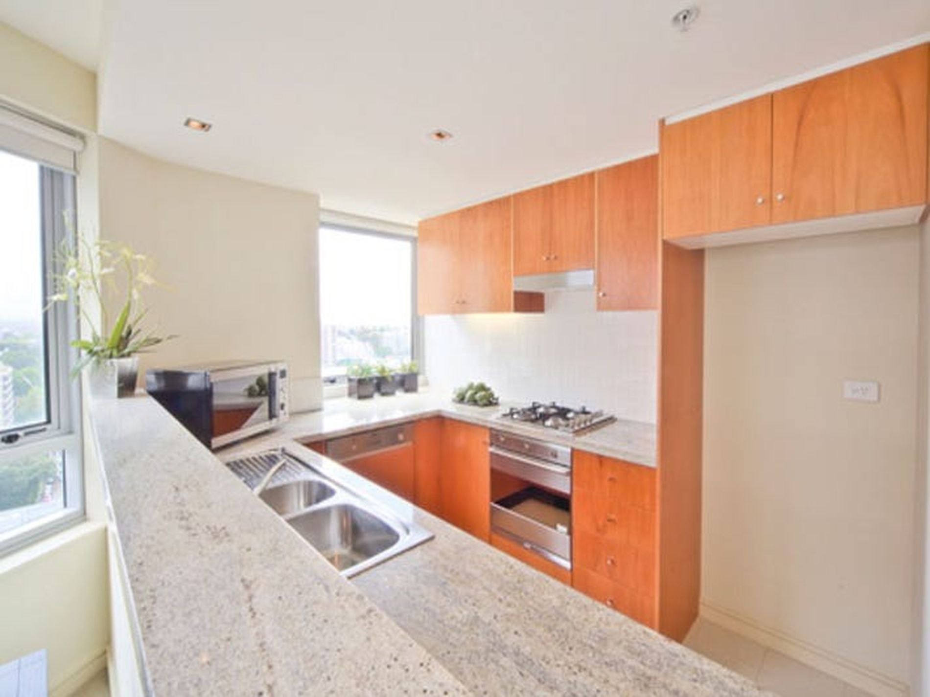 2105 / 77-81 Berry Street, North Sydney