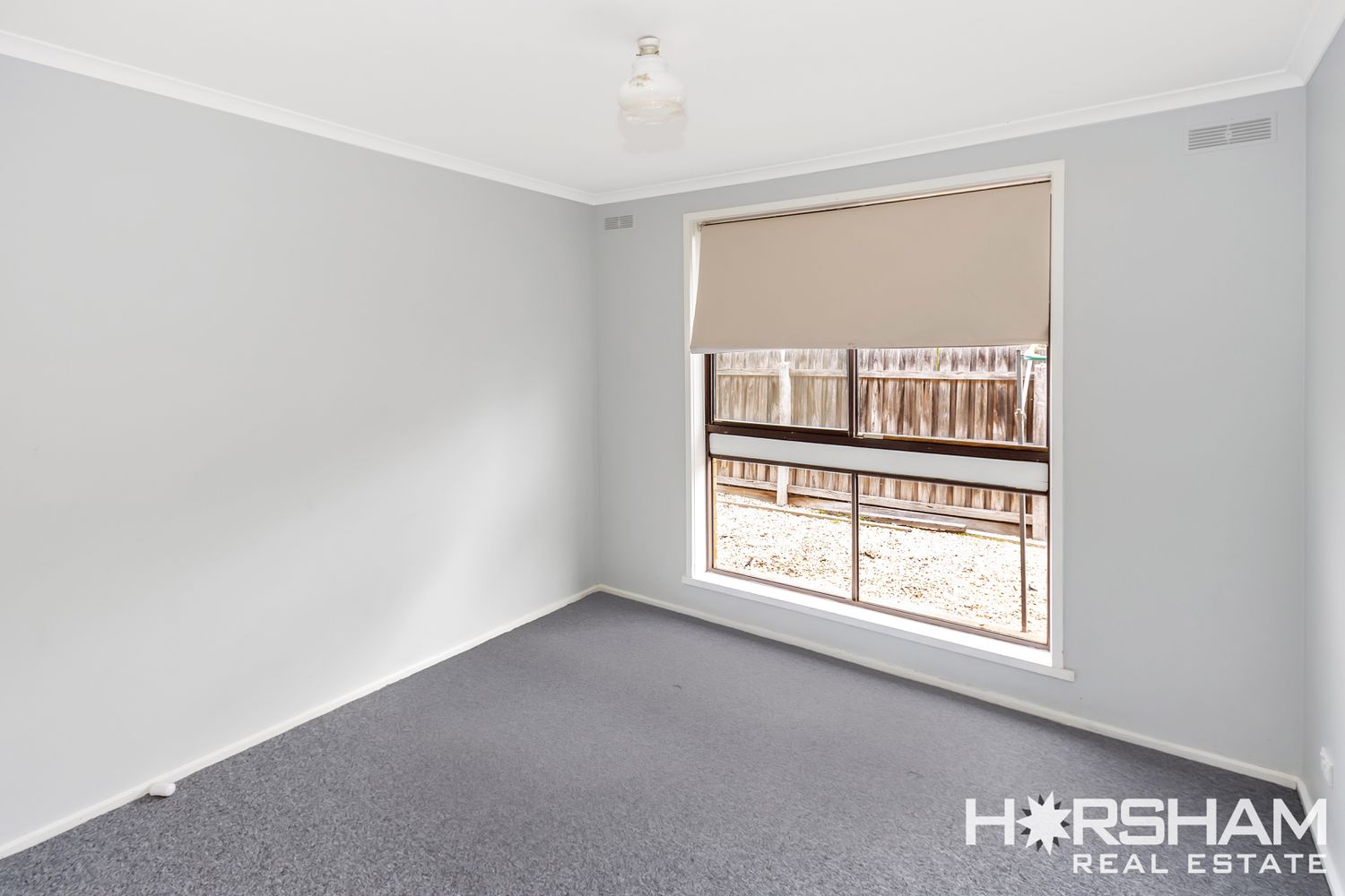 2 / 15 Schwarz Avenue, Horsham
