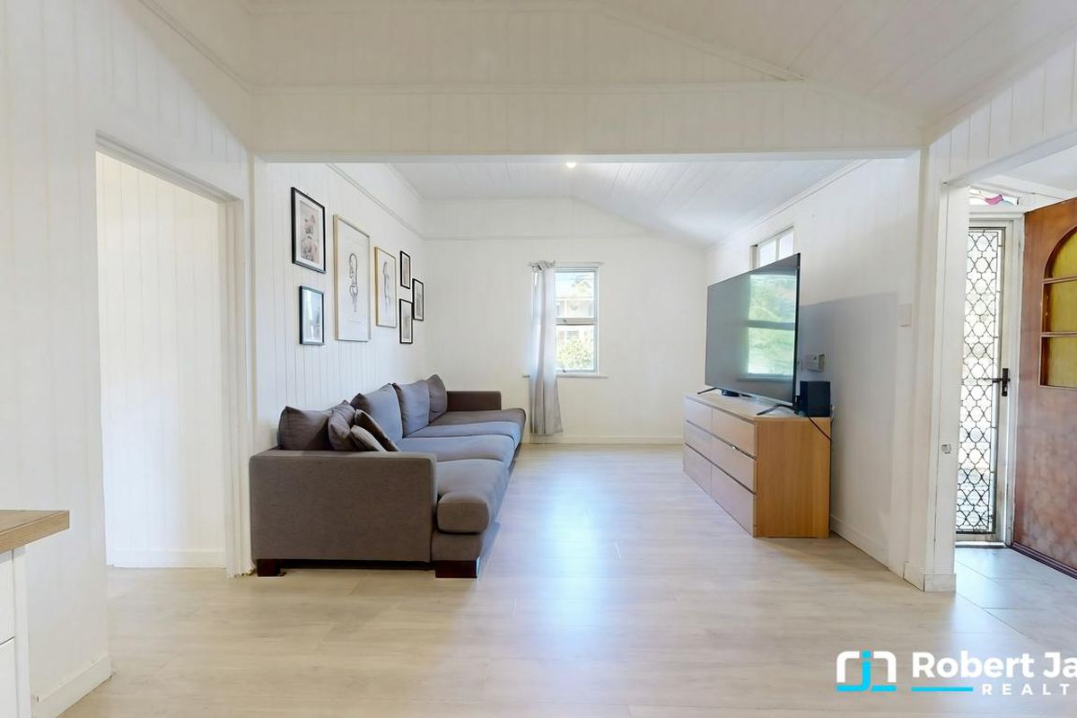 42 Laguna Street, Boreen Point