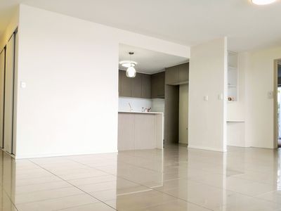 2 / 104-106 Central Lane, Gladstone Central