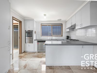 7 Anna Court, Narre Warren