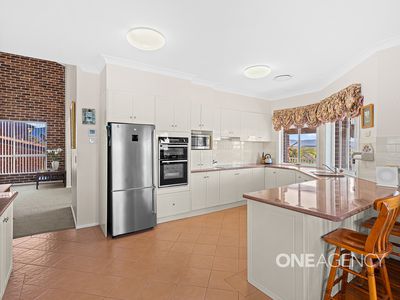 27 Scenic Crescent, Albion Park
