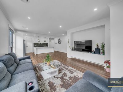 8 Yukon Street, Truganina