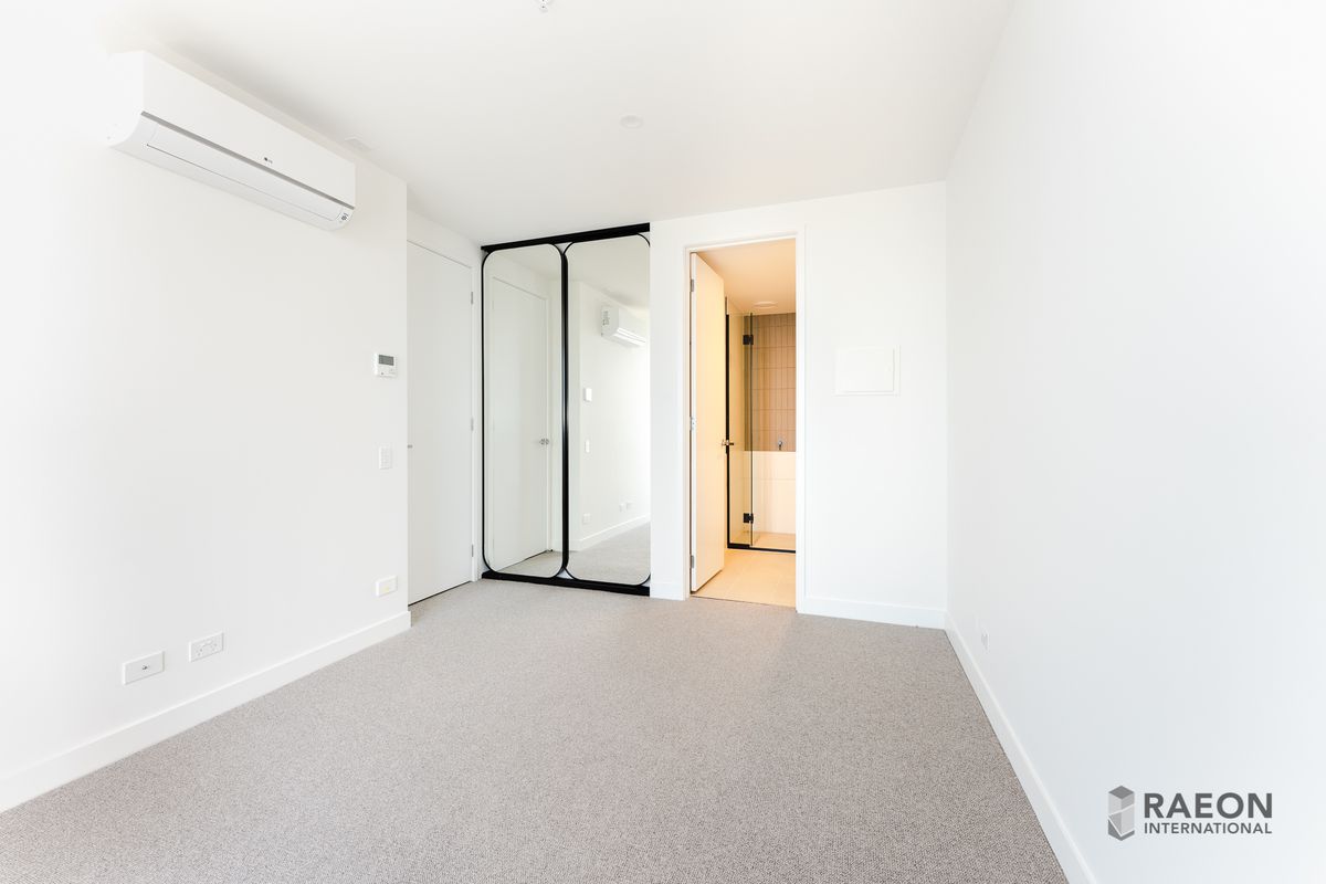 5702/160 Spencer Street, Melbourne