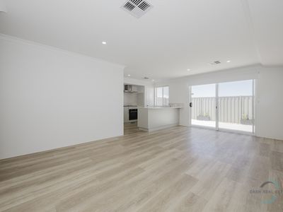 6b Gambier Gr, Eglinton