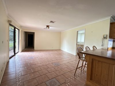 3 Kasie Place, St Clair