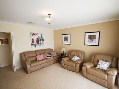28 Collyndale Drive, Wangaratta