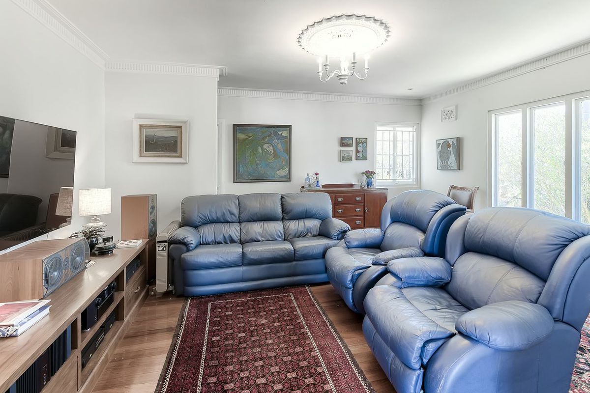 100 Eighth Avenue, St Lucia