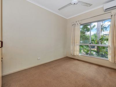 10 Calandrinia Court, Moulden