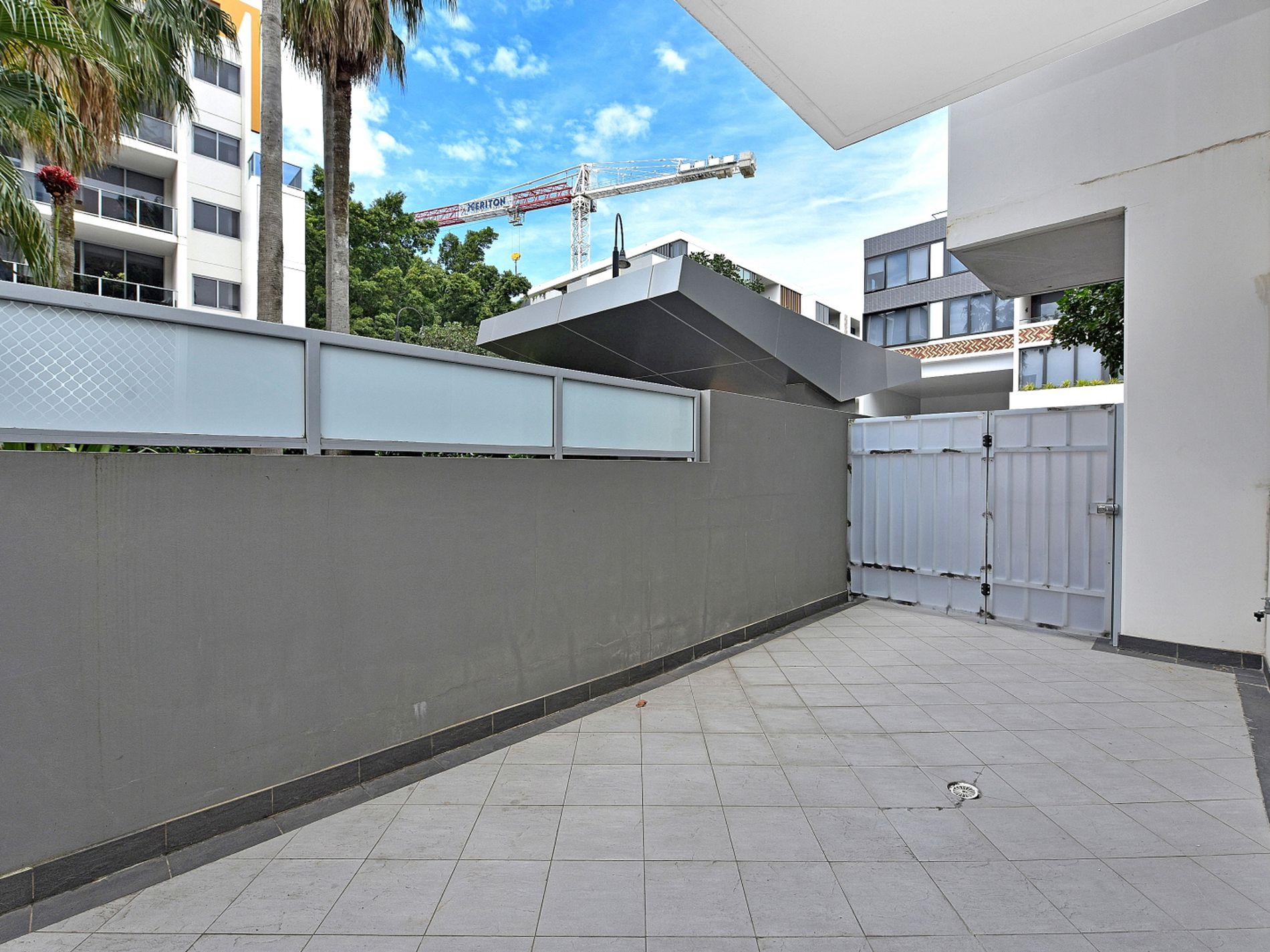 335 / 2 Steadman Street, Rosebery