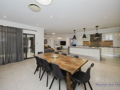102 Millendon Street, Carramar