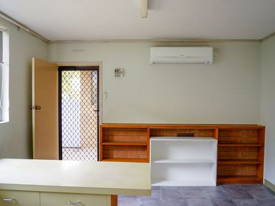 2 / 1C George Street, Horsham