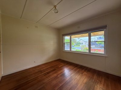 1 / 4 Margaret Street , Werribee