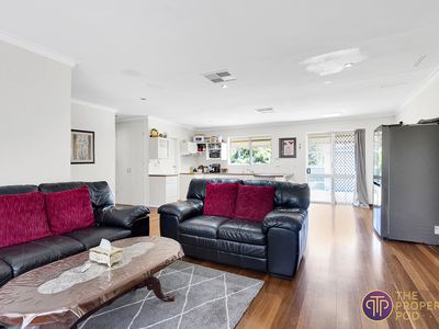 16 Carleton Crescent, Forrestfield