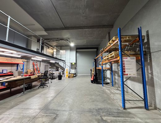 High Clearance Warehouse