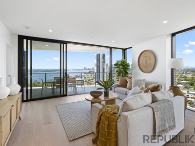 1807 / 180 Marine Parade, Labrador
