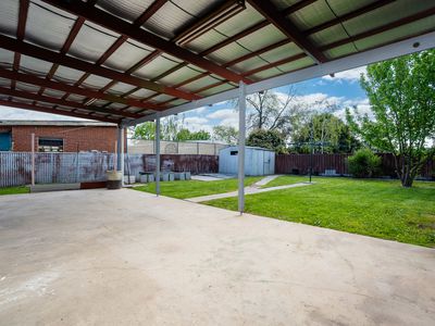967 CARCOOLA STREET, North Albury