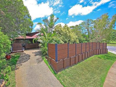 151 Meadowlands Rd, Carindale