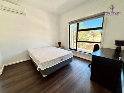 37 Denman Drive, Point Cook