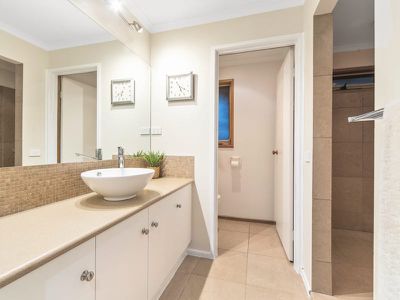 7 Tintern Court, Frankston South