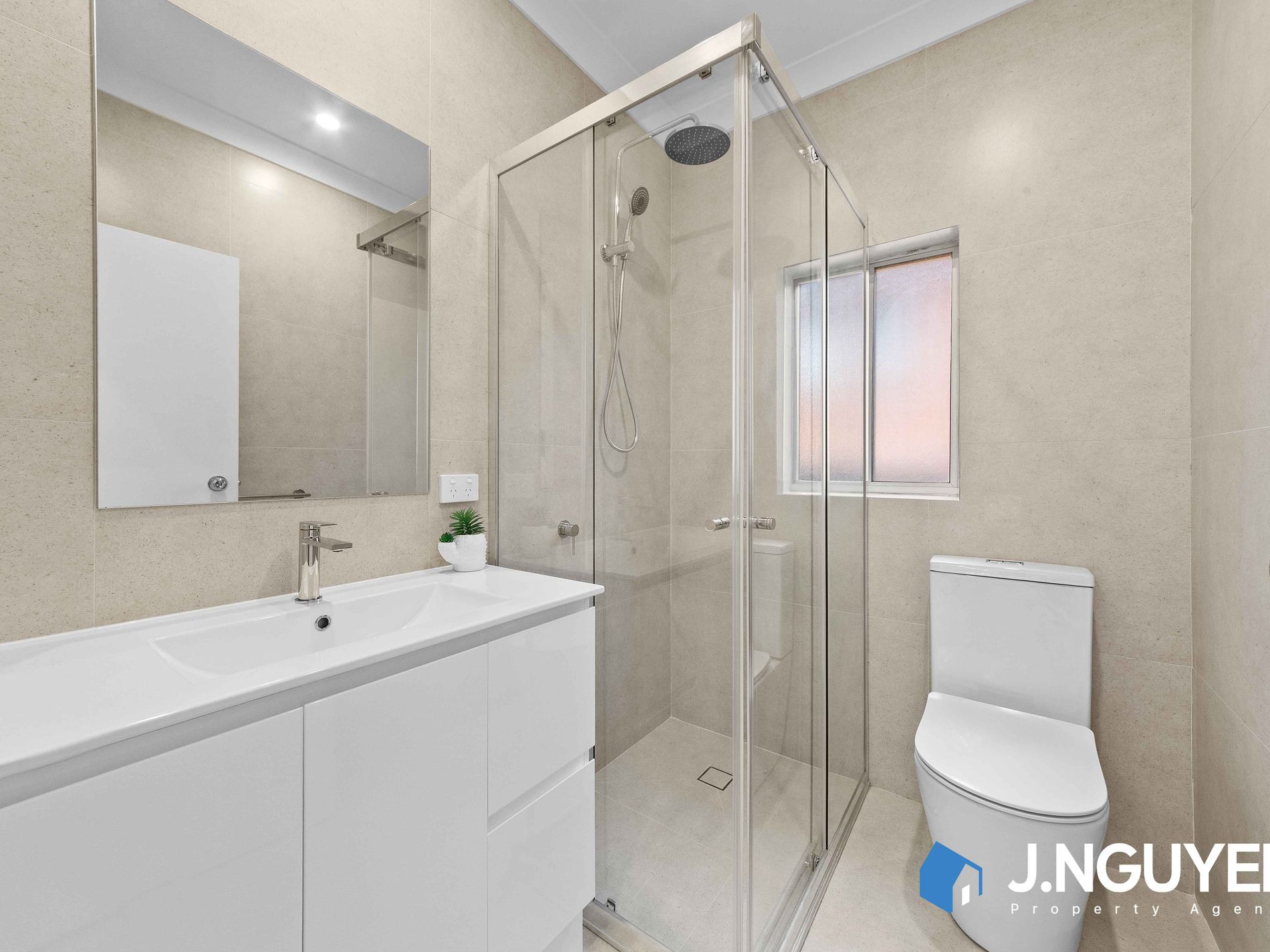 87 Hollywood Drive, Lansvale