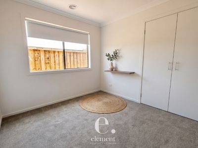 39 Pickering Crescent, Lara