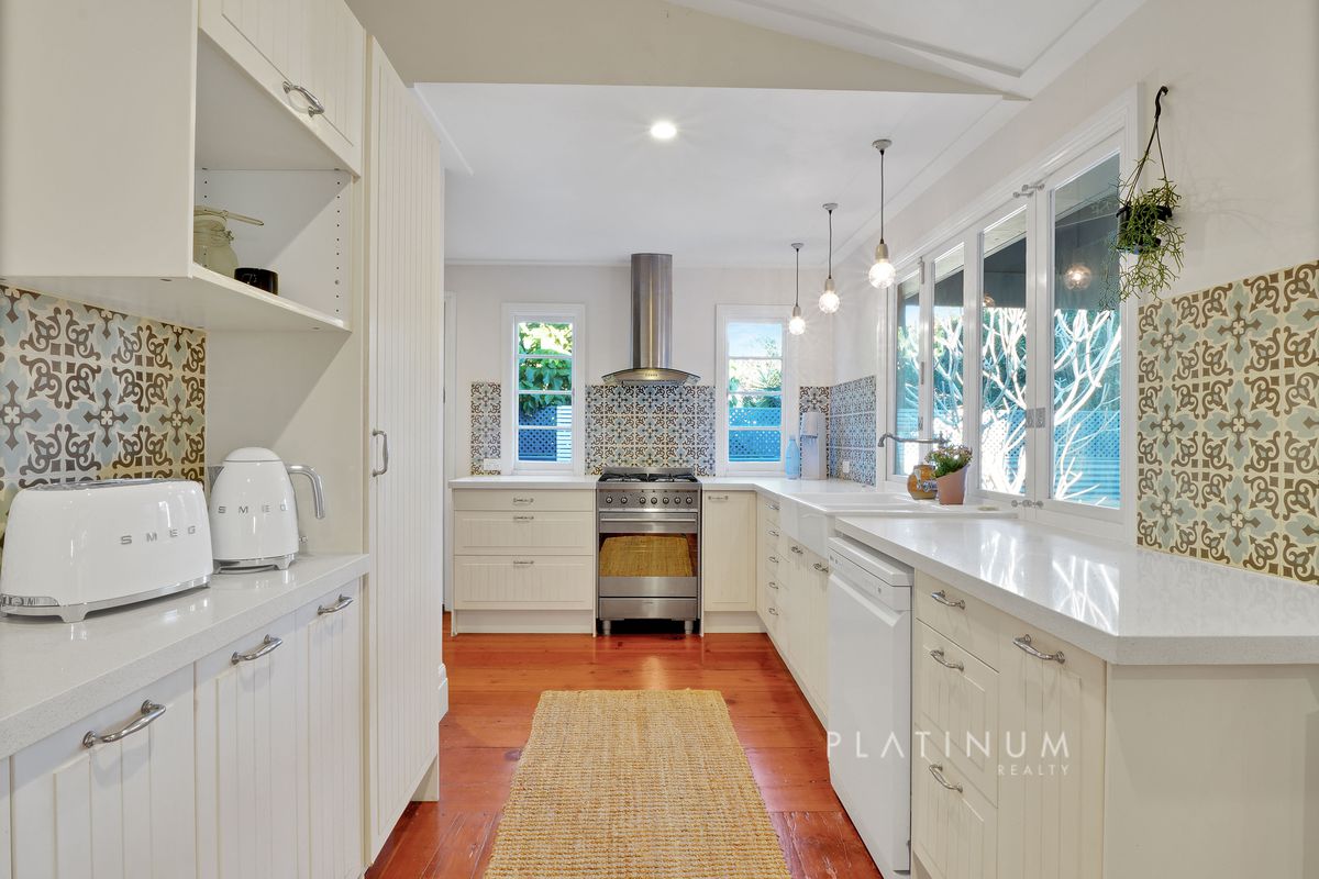 17 Station Street, Currumbin Waters
