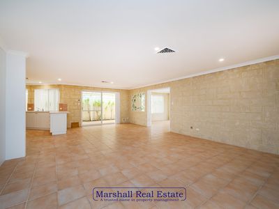 26 Tableland Way, Carramar