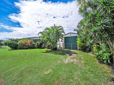 12 TAYLOR STREET, Kurrimine Beach