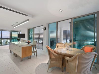 26701 / 2 Ephraim Island Parade, Paradise Point