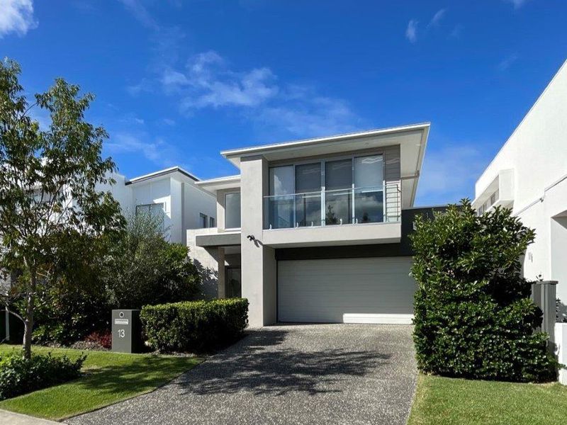 13 Santa Monica Boulevard, Hope Island