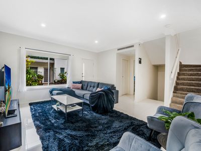 29 / 10 Old Glenfield Road, Casula