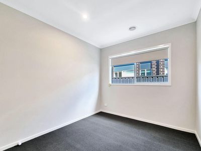6 Navigation Road, Tarneit