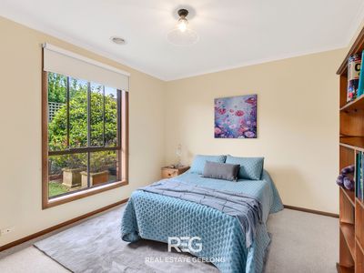 13 Greenbank Court, Leopold