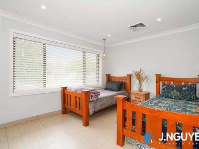 22 Amalfi Street, Lurnea