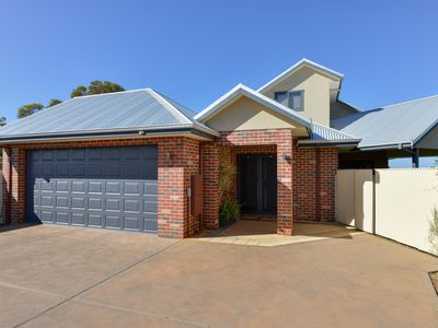 14B Purna Place, Hannans