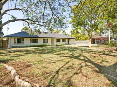 16 Sunningdale Avenue, Rochedale South