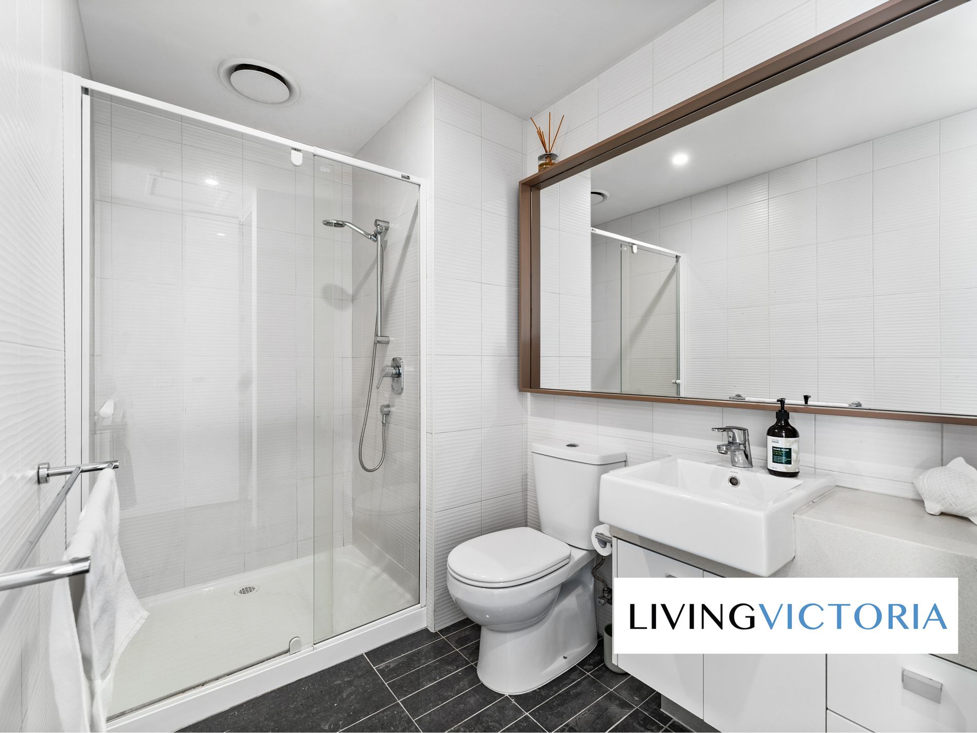 1211 / 63 Whiteman Street, Southbank