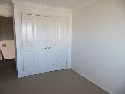 24 Tenterfield Avenue, Hoxton Park