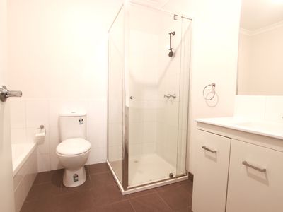 38 Woodside Avenue, Clayton