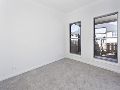9 Pambula Street, Tullimbar