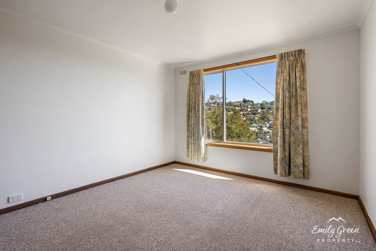 1 / 6 Hillside Crescent, West Hobart