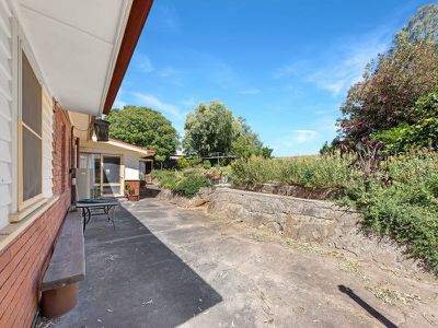 16 Kiewa East Rd, Tangambalanga