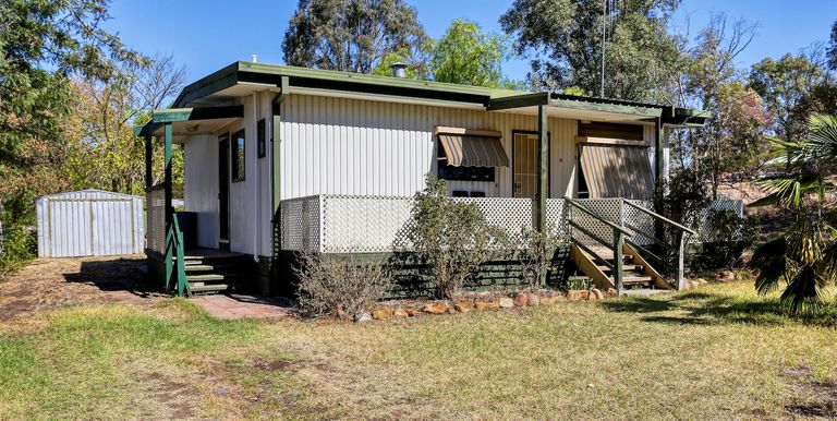 73 Hill Street, Longwood