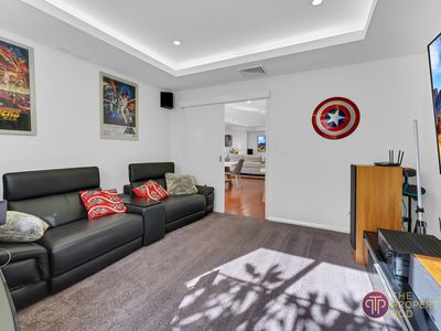 11 The Grandstand, Harrisdale