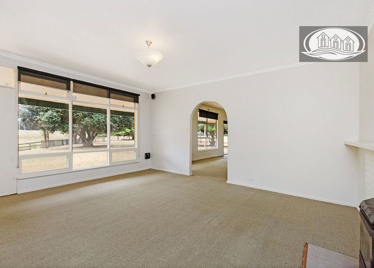 8367 Princes Highway, Allestree